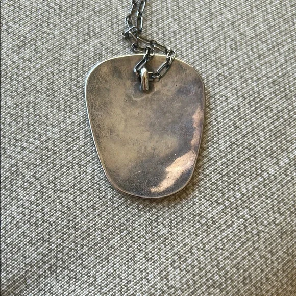 Authentic vintage turquoise and silver Kachina inlay pendant and chain necklace. - Picture 5 of 8